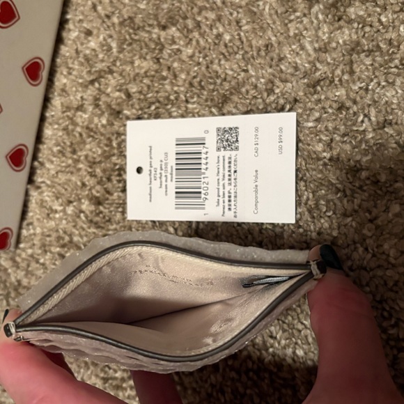 Kate Spade Heart Pattern wallet - Picture 4 of 4